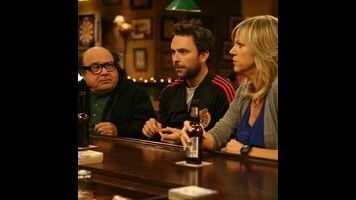 It's Always Sunny In Philadelphia: "Sweet Dee's Dating A Retarded Person"