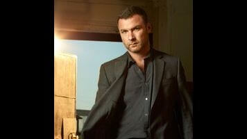 Ray Donovan: “The Bag Or The Bat”