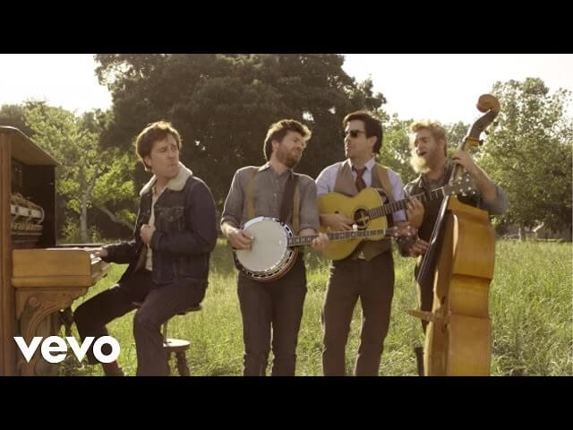 Jason Sudeikis, Ed Helms, Jason Bateman, and Will Forte play Mumford & Sons in the band's hilarious new video