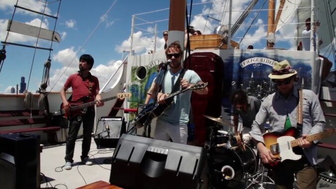 Rogue Wave plays “Lake Michigan” on Lake Michigan