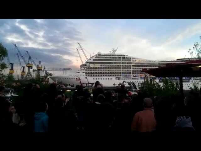 Listen to a cruise ship play “Seven Nation Army” on its horns