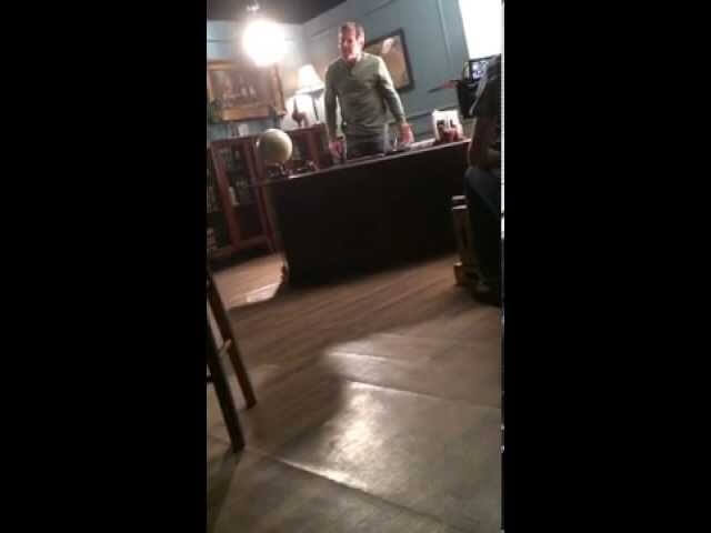 Dennis Quaid freaks out on movie set, or maybe it’s fake, no one knows anymore