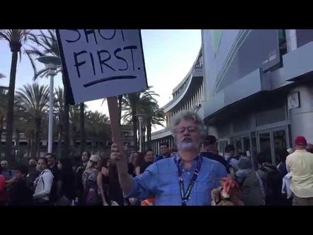 “George Lucas” protests Star Wars Celebration, crashes The Force Awakens set