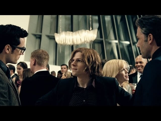 New Batman V. Superman trailer shows off Luthor, Doomsday, actual jokes