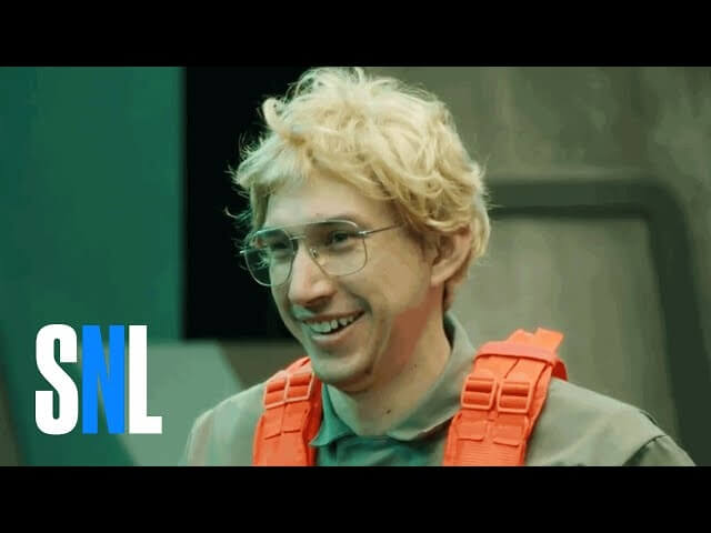 Go behind the scenes of SNL’s “Undercover Boss: Starkiller Base” sketch