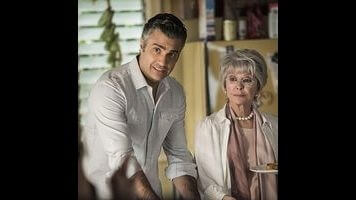 Rita Moreno returns to help Jane The Virgin explore mother/son dynamics