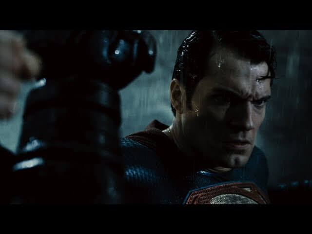 Batman dumbfounds Superman in final Dawn Of Justice trailer