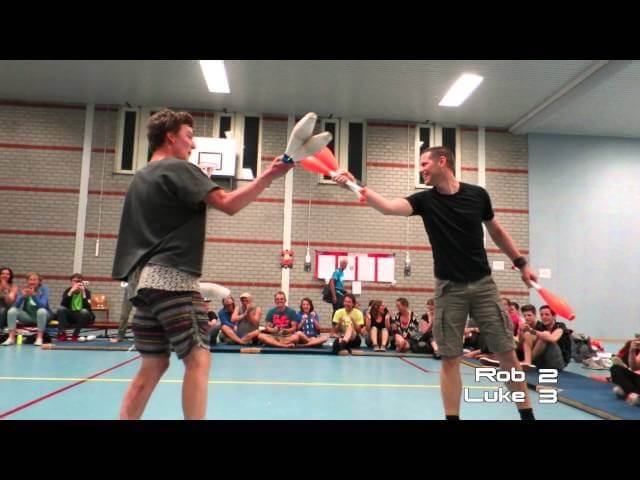 Combat juggling exists, and it is damn entertaining