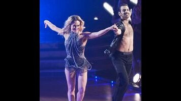 In its season 22 finale, Dancing With The Stars hits a new emotional peak