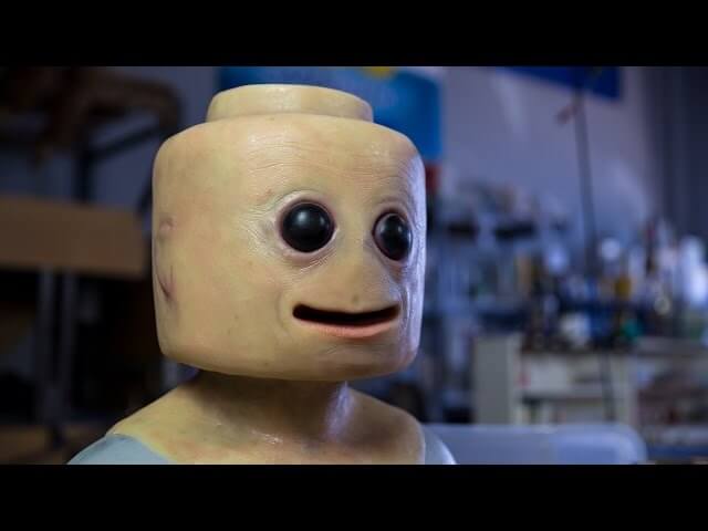 This lifelike Lego Minifig is terrifying