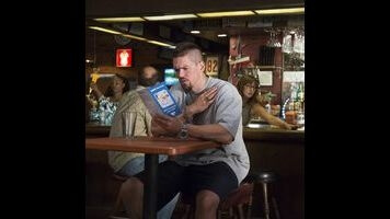 A broken washing machine reinforces the chaos of life on Shameless