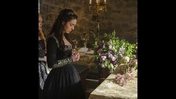 A great start to Reign’s last season gives us three betrothals and a funeral