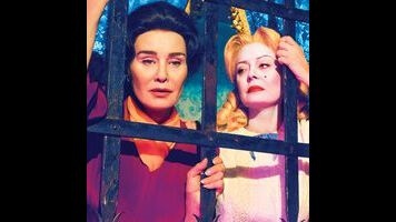 Feud is uncut Ryan Murphy—and for once, that’s an endorsement