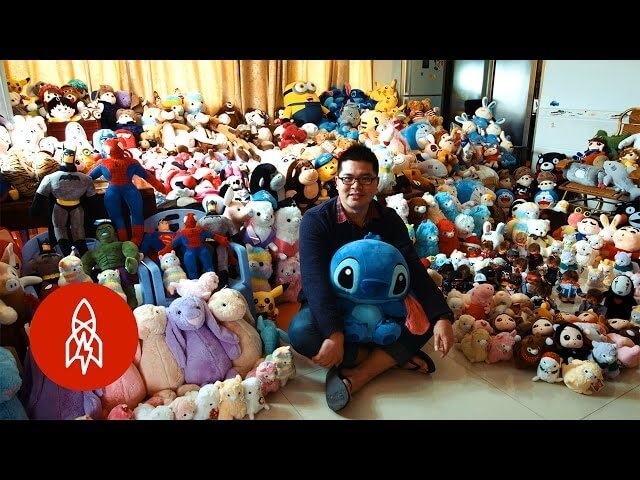 This man is much better than you at claw machines