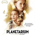 Natalie Portman helps commune with the dead (or does she?) in the muddled Planetarium