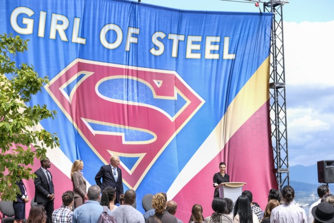 How's Kara doing in Supergirl’s third season premiere? Not great, Bob