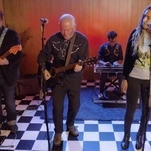 Jon Langford’s Four Lost Souls open their session with the wandering “Fish Out Of Water”