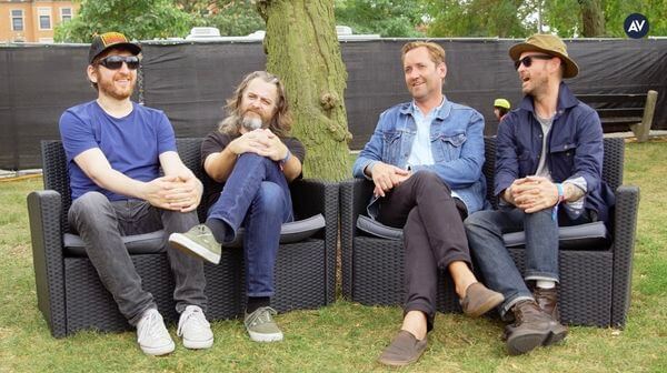 Pennywise is really just an asshole, says Minus The Bear