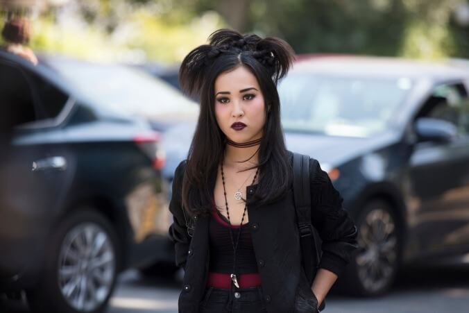 Marvel’s Runaways still hasn’t run away, and that’s a problem