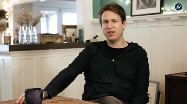 Pete Holmes on his new book, and rediscovering faith