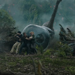 Everybody's running from dinosaurs in this Jurassic World: Fallen Kingdom teaser