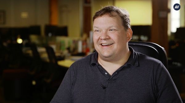 Even movie stars get nervous on talk shows, says Andy Richter