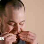 Ex-competitive eater Pat Bertoletti teaches us how to tear through a plate of chicken wings