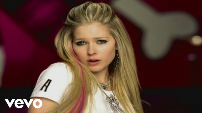 Insane genius crafts a secret, 500-plus-tweet tribute to Avril Lavigne