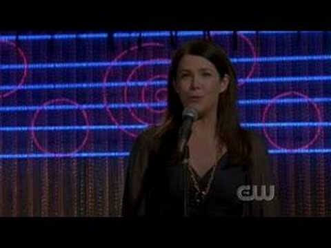 Lorelai pours her heart out in Gilmore Girls karaoke