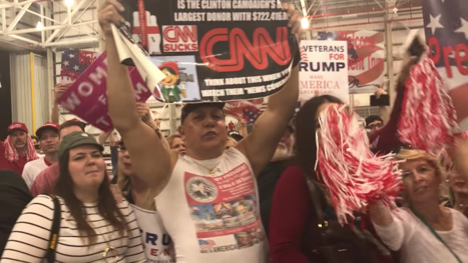 Michael Moore shares footage cut from Fahrenheit 11/9 of pipe bomb suspect Cesar Sayoc 