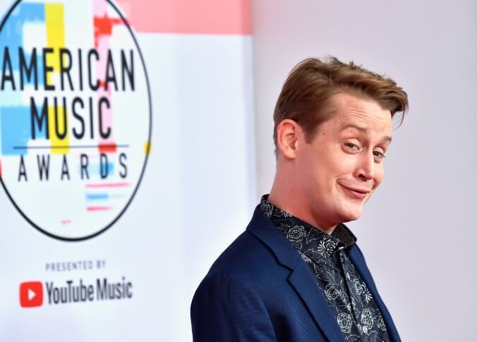 Macaulay Culkin spends a lot of time rewatching Home Alone with his girlfriend, apparently