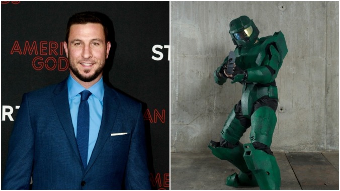 Interesting actor Pablo Schreiber to play boring hero Master Chief in Showtime's Halo show