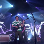 Tears For Fears join Weezer for "Everybody Wants To Rule The World"