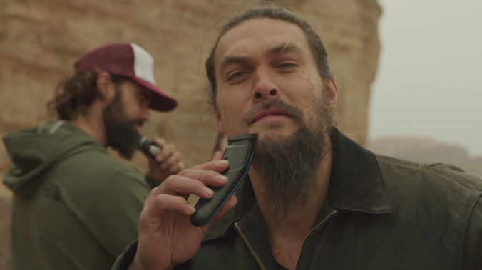 Jason Momoa looks weird without a beard