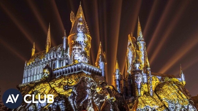 Inside Universal Hollywood's crazy new Harry Potter light show