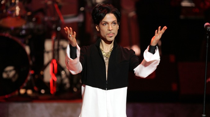 Prince estate to sell album full of songs Prince gave away to other artists