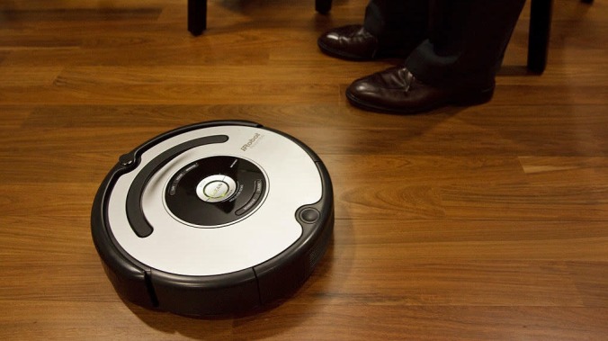 遇到當碰到東西時發誓發誓的Roomba