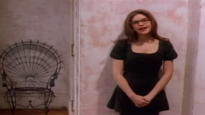 Turn the radio on, turn the radio up 'cause Lisa Loeb sang "Stay" at the Reality Bites reunion