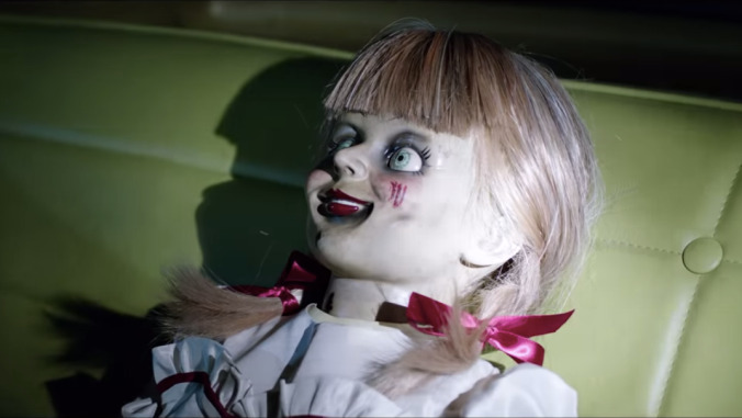 Demons can't keep kids away from a cool-ass doll in the Annabelle Comes Home trailer