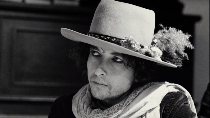 Bob Dylan and friends put on a show in this trailer for Martin Scorsese's Rolling Thunder