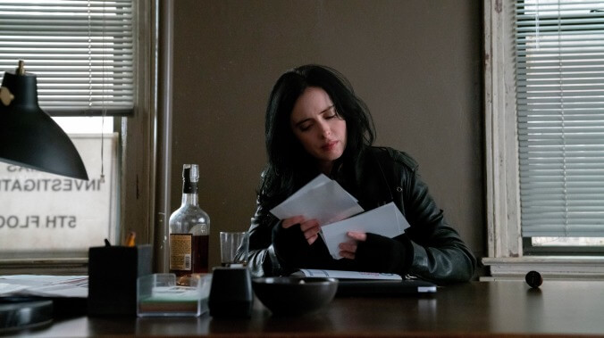 Showrunner Melissa Rosenberg on the best way to binge Jessica Jones