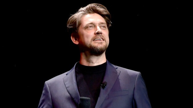 It's Andy Muschietti in talks to direct The Flash, with Christina Hodson possibly writing