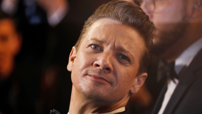 傑里米·雷納（Jeremy Renner）的新歌聲稱天堂沒有名字，這使粉絲（和其他所有人）感到困惑