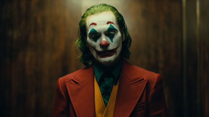 Todd Phillips now says Joker doesn't "follow anything from the comic books"