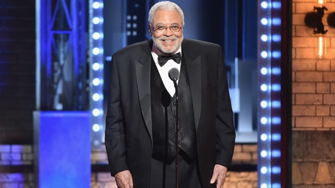 Jon Favreau confirms James Earl Jones is just fine, despite his absence from Lion King promotions