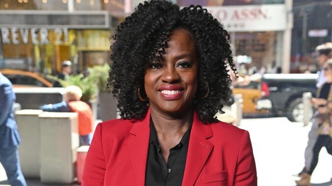 Viola Davis to play Michelle Obama in Showtime series First Ladies