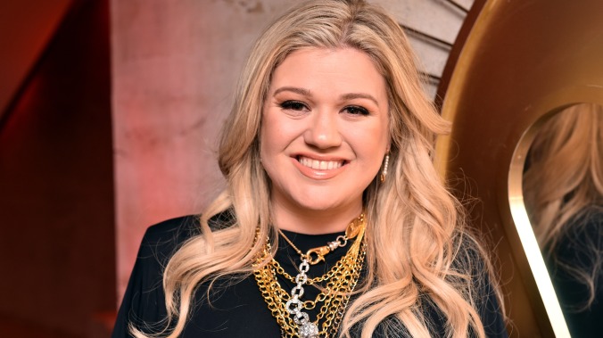 Friends, This Is Us, and more welcome Kelly Clarkson to NBC with her hit, "Since You've Been Gone"