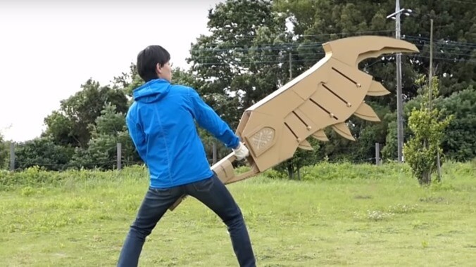 Watch this man casually turn Amazon boxes into awesome, anime-inspired weaponry