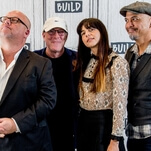 Pixies announce a short tour for an “intimate” audience