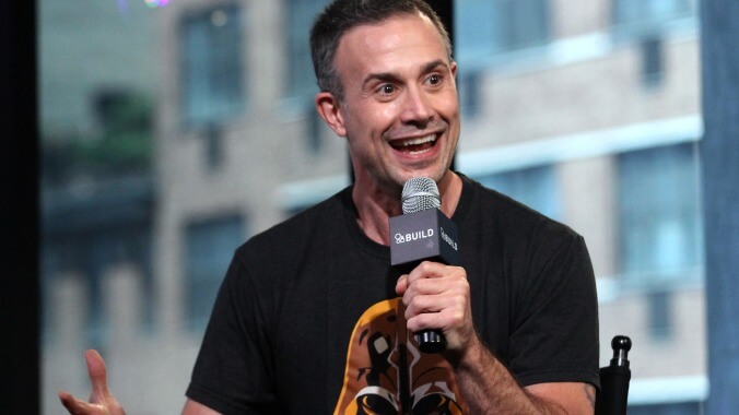 Sit down, shut up, and let Freddie Prinze Jr. explain the entire Star Wars universe to you